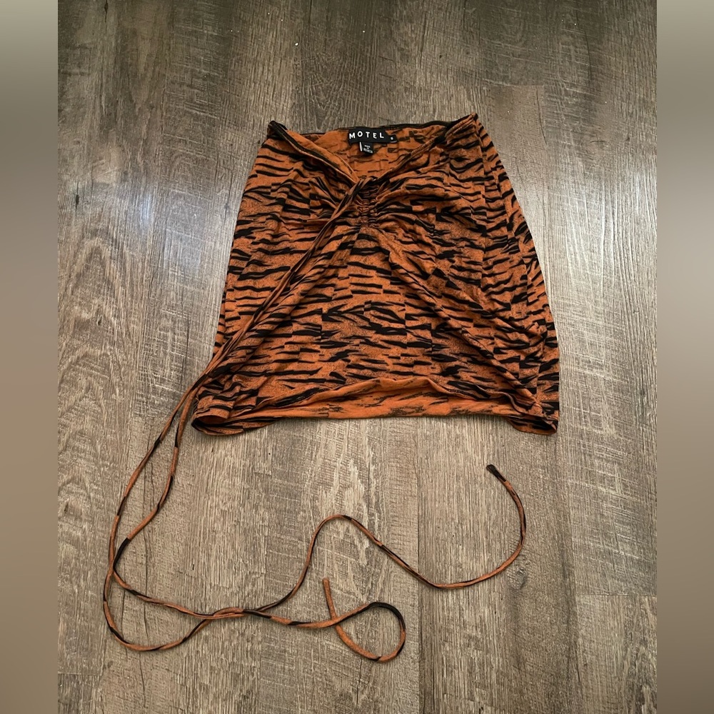 Motel Rocks - Printed Ruche Tie Mini Skirt